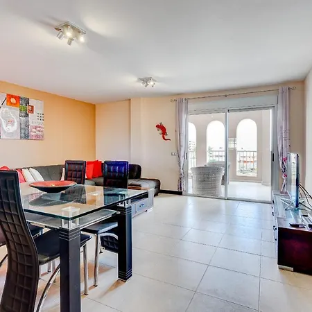 Gina S Sun Terrace Appartement *